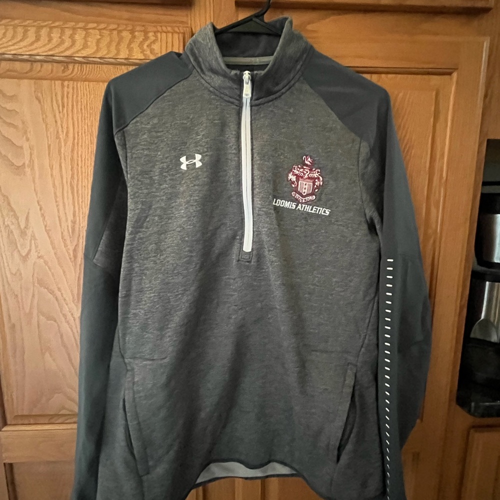 Under Armour performance jacket, Size L- Loomis Chaffee School branded